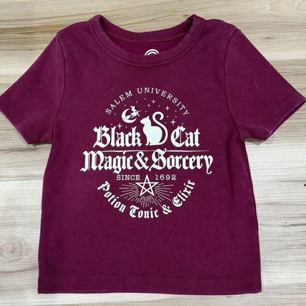 Social Culture Maroon Salem Witchcraft Cropped Ribbed Thick Tee Women’s Small